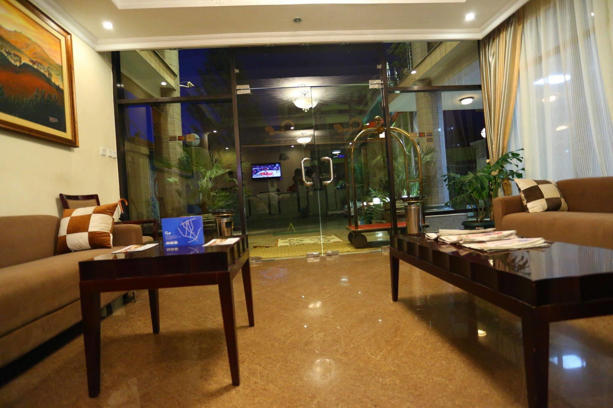 Caravan Hotel Addis Abeba Esterno foto