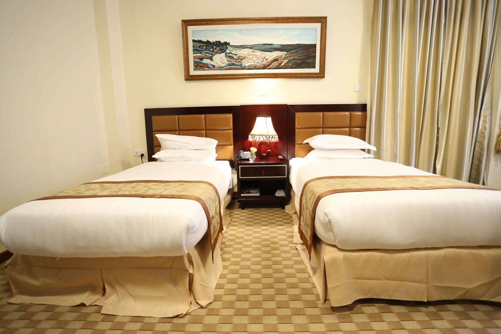 Caravan Hotel Addis Abeba Esterno foto