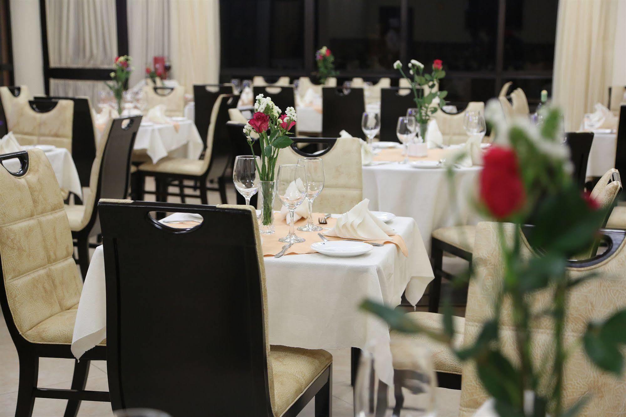Caravan Hotel Addis Abeba Esterno foto