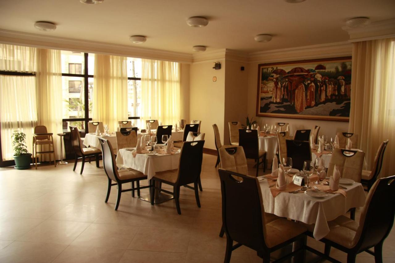 Caravan Hotel Addis Abeba Esterno foto